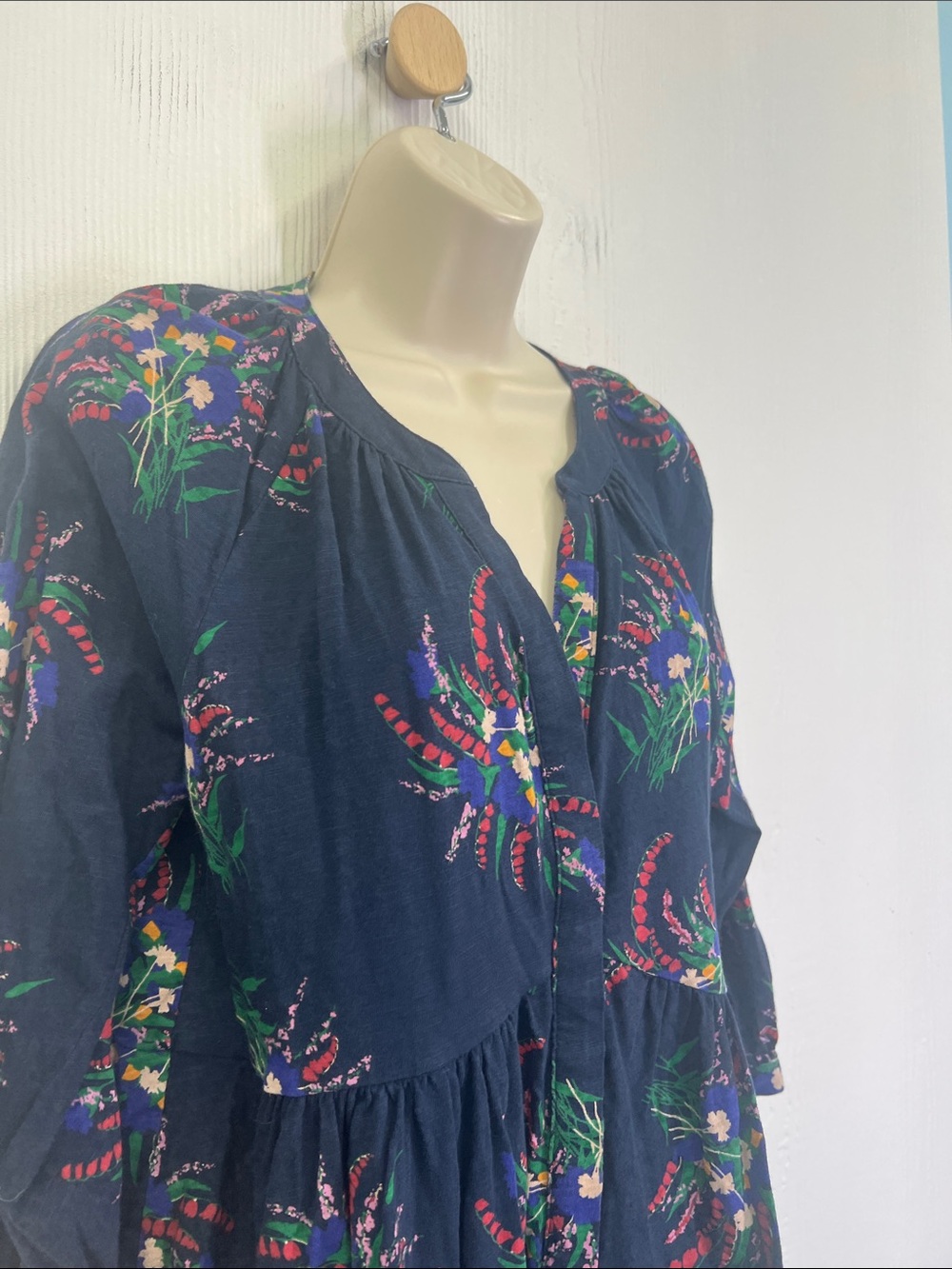 Anthropologie - Maeve Winona Navy Blue Floral Button Down Blouse Size Medium - Picture 4 of 12